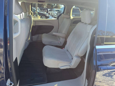 2017 Chrysler Pacifica LX