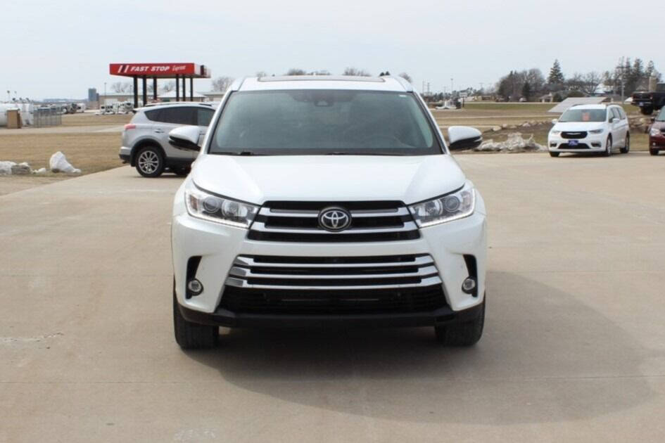 2019 Toyota Highlander for sale at Cresco Motor Company in Cresco, IA