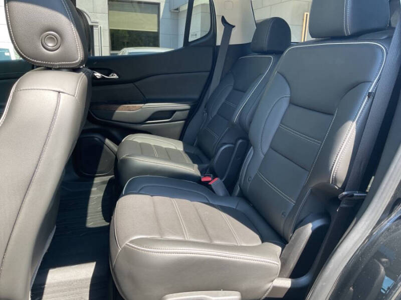 2021 GMC Acadia Denali