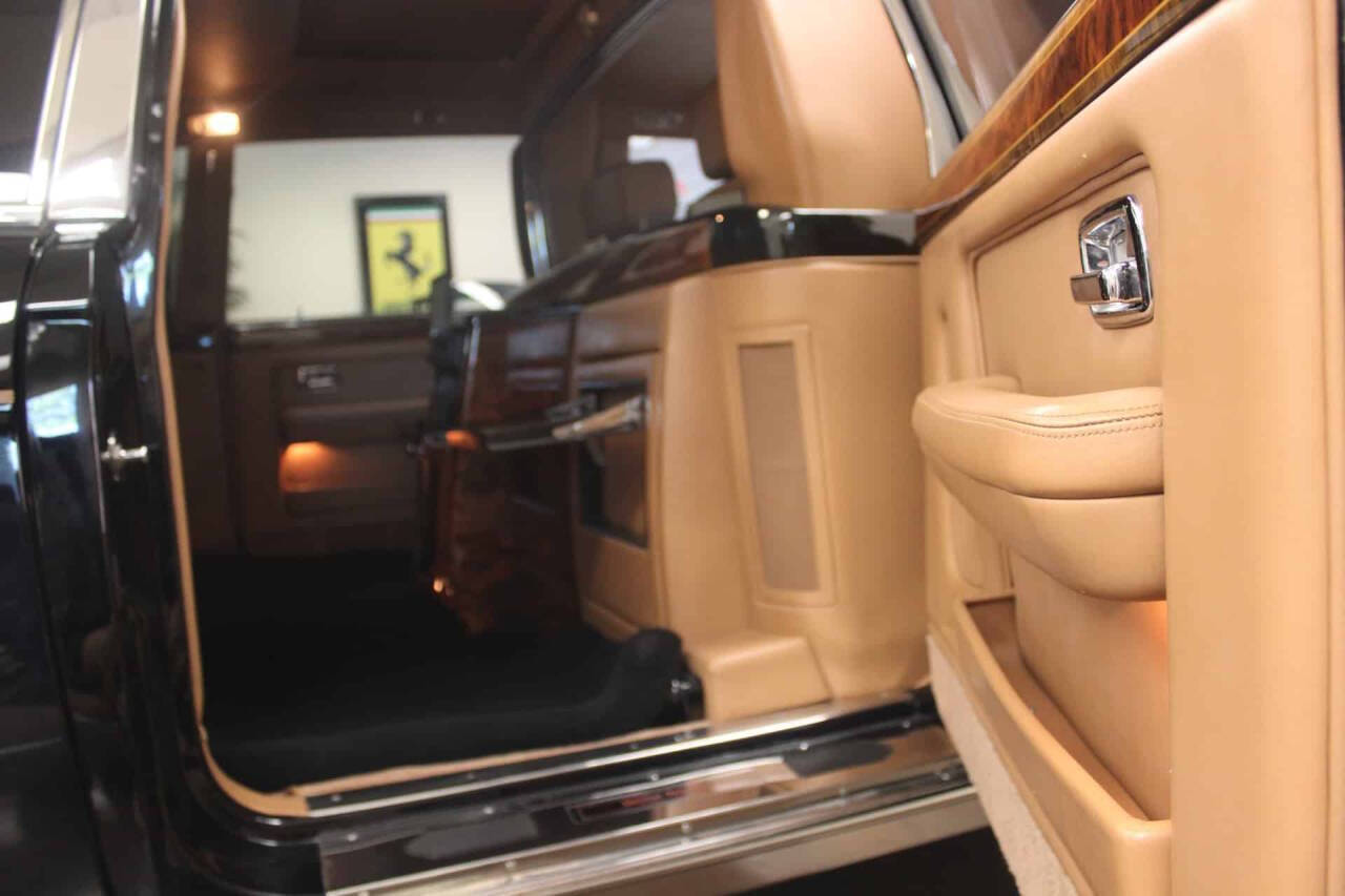 1993 Rolls-Royce Silver Spur II Touring Limousi 41