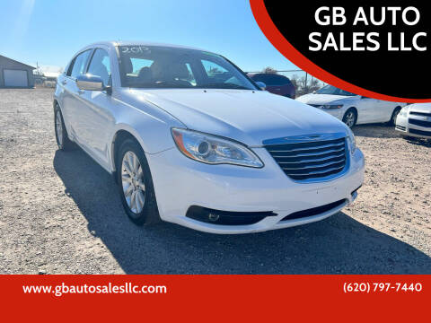 2013 Chrysler 200 for sale at GB AUTO SALES LLC in Great Bend KS