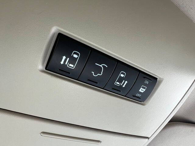 2013 Chrysler Town and Country Touring