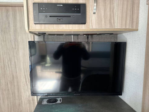 2022 Winnebago Micro Minnie FLX