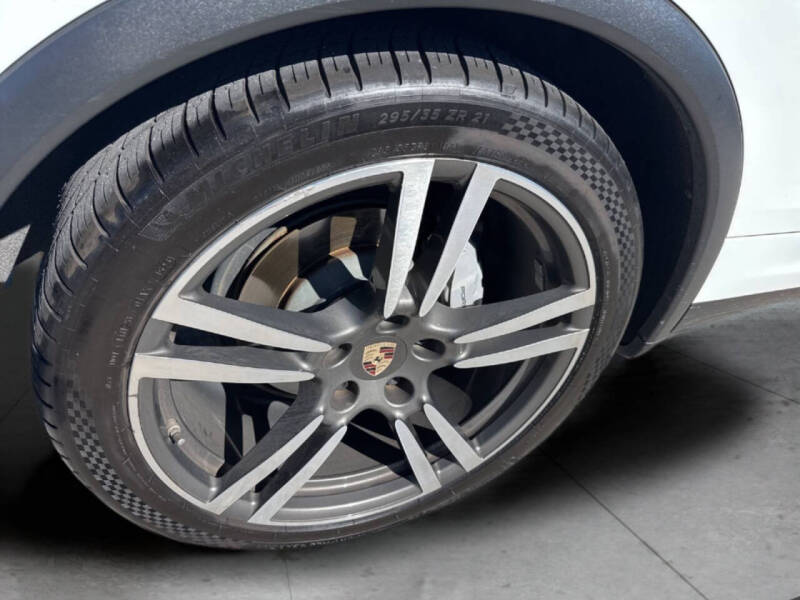 2012 Porsche Cayenne S