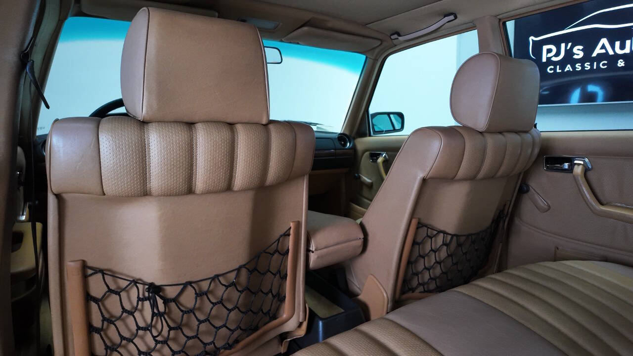 1983 Mercedes-Benz 240-Class 48