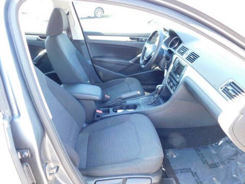 2017 Volkswagen Passat 1.8T S