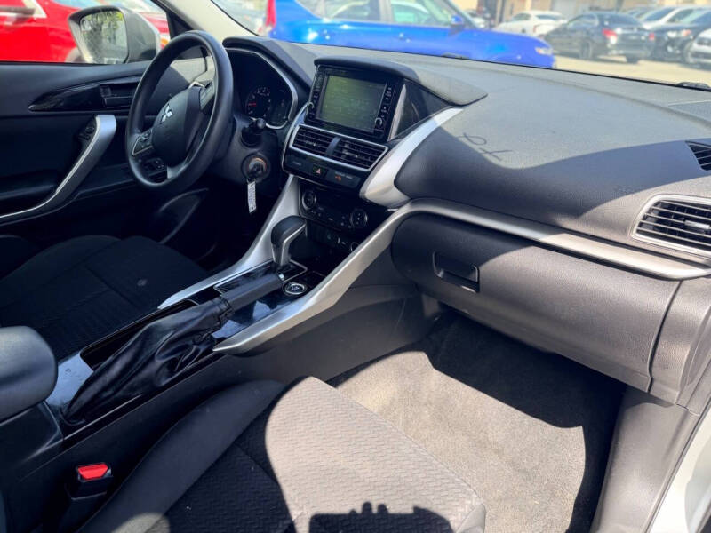 2020 Mitsubishi Eclipse Cross ES