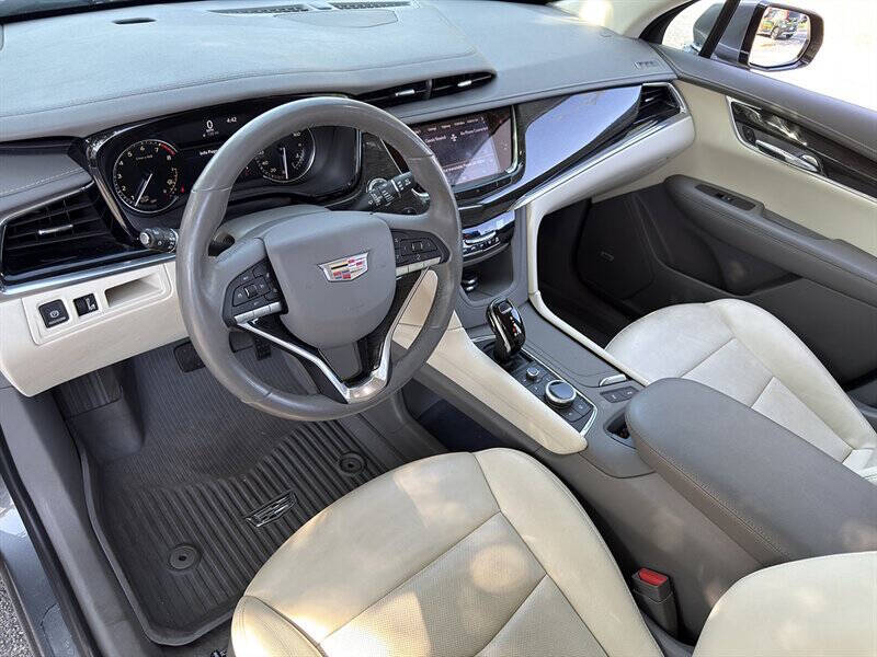 2021 Cadillac XT6 36