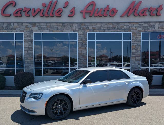 2019 Chrysler 300 Touring