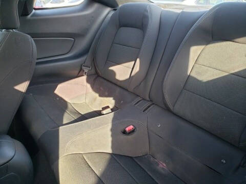 2016 Ford Mustang V6