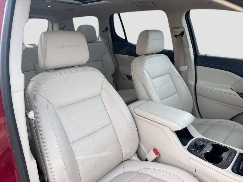 2020 GMC Acadia Denali