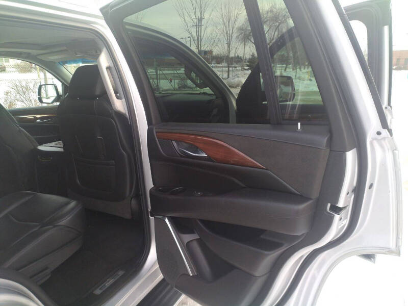 2019 Cadillac Escalade Luxury