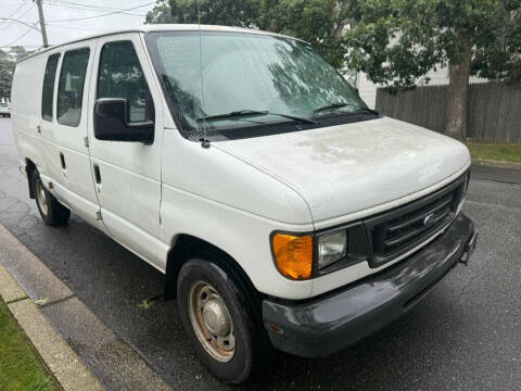 2005 Ford E-Series E-150