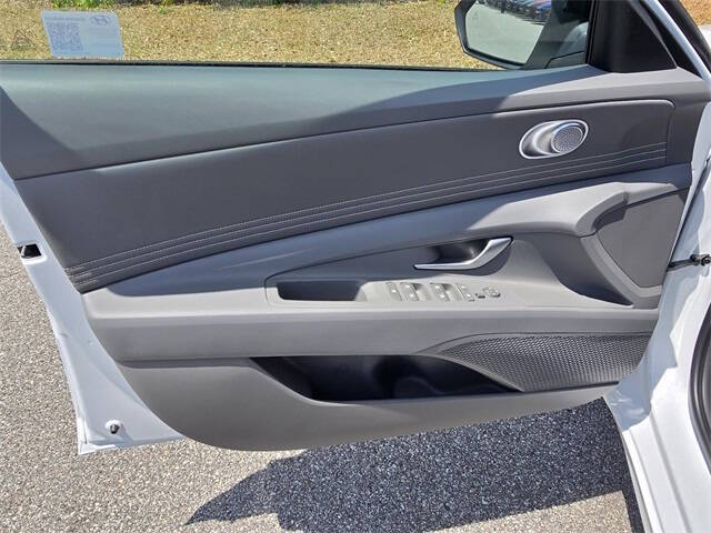 2025 Hyundai Elantra Hybrid SEL Sport