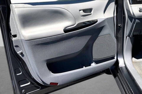 2014 Toyota Sienna