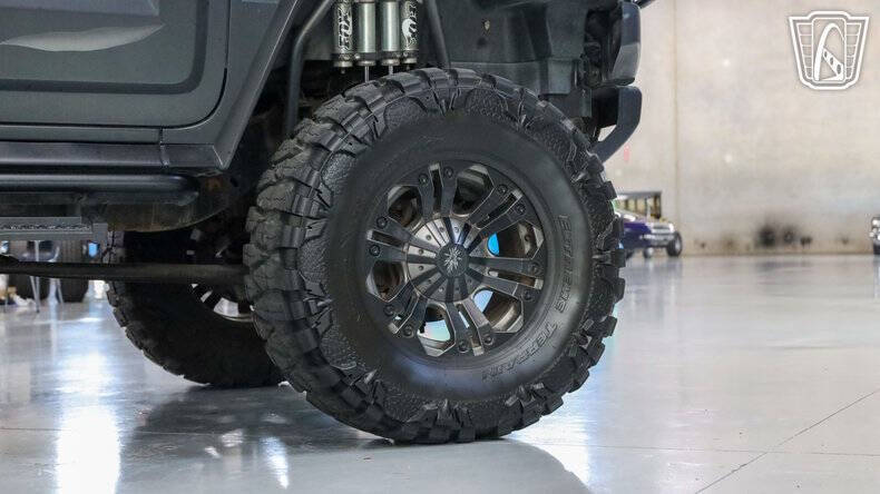 2003 HUMMER H2