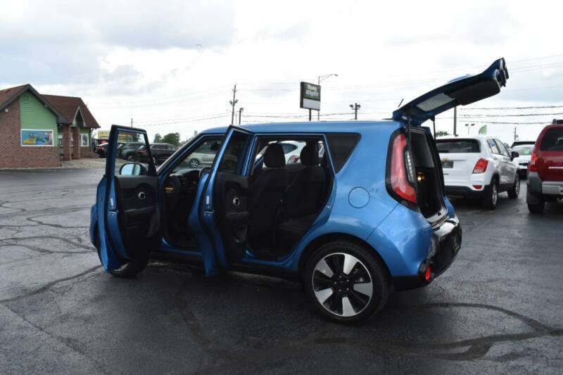 2016 Kia Soul +