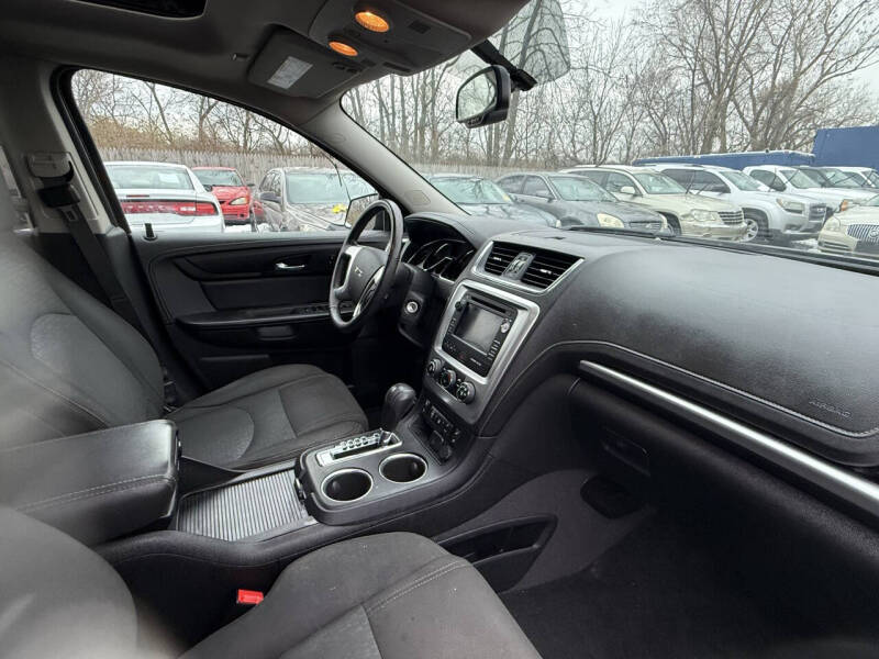 2016 GMC Acadia SLE-2