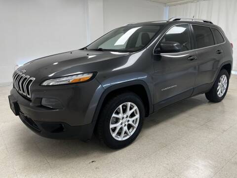 2014 Jeep Cherokee for sale at Kerns Ford Lincoln in Celina OH
