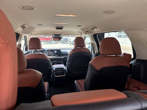 2025 Kia Carnival EX