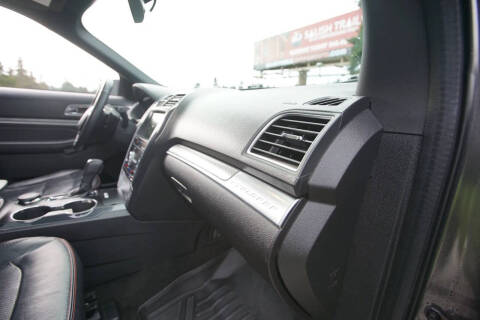 2017 Ford Explorer Sport