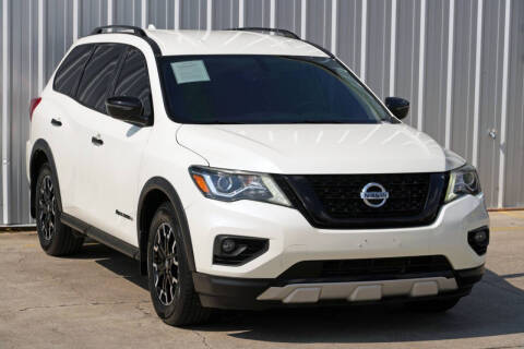 2020 Nissan Pathfinder SV