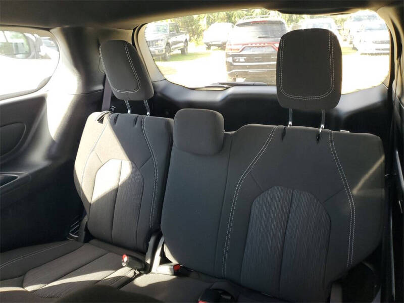 2024 Chrysler Pacifica Touring