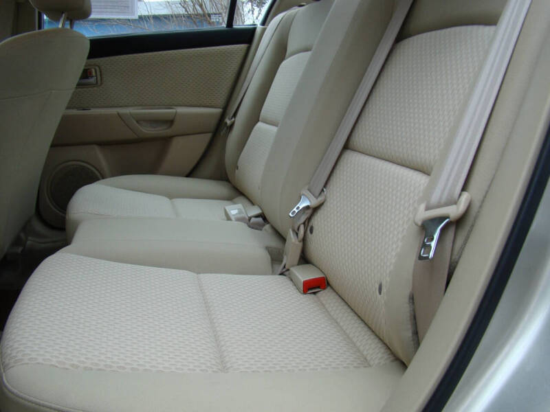 2005 Mazda MAZDA3 i