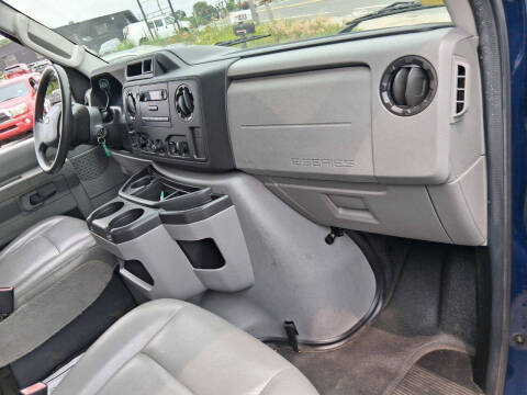 2009 Ford E-Series E-250