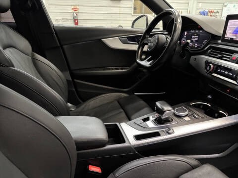 2017 Audi A4 2.0T quattro Premium Plus