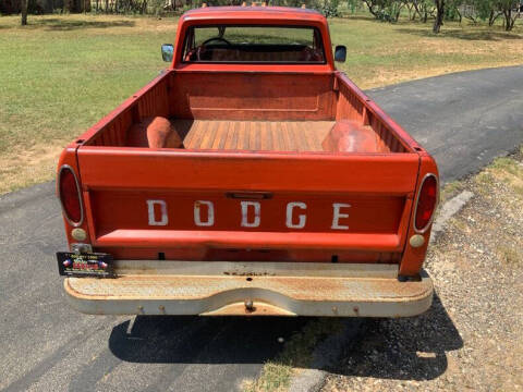 1969 Dodge D200 Pickup