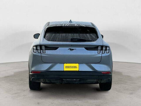 2022 Ford Mustang Mach-E Select