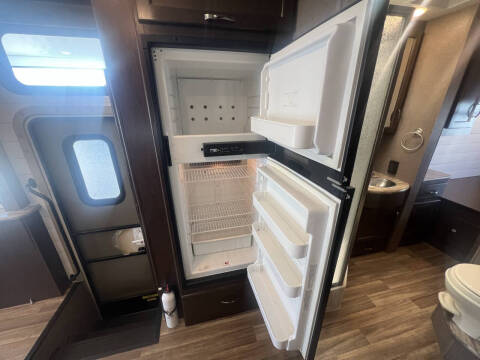 2017 Thor Motor Coach ACE BUNK HOUSE