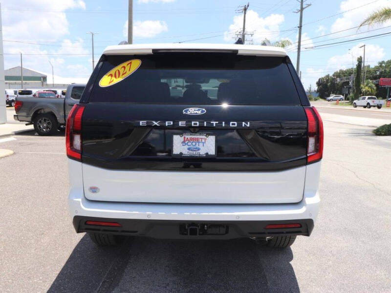 2027 Ford Expedition Active