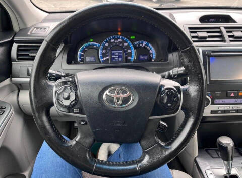 2012 Toyota Camry Hybrid XLE