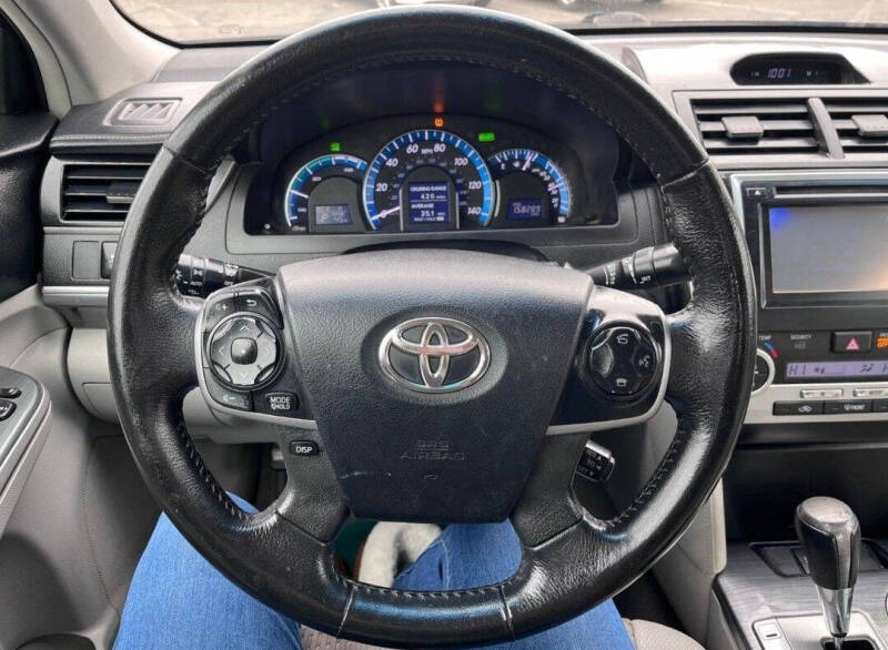 2012 Toyota Camry Hybrid XLE