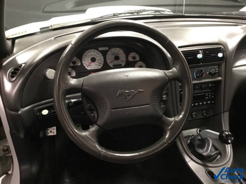 2002 Ford Mustang GT Deluxe