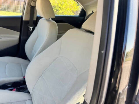 2013 Kia Rio 5-Door LX