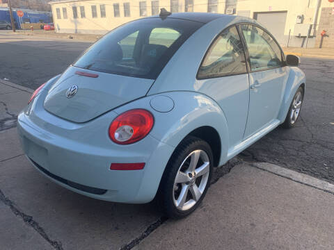 2010 Volkswagen New Beetle Base PZEV