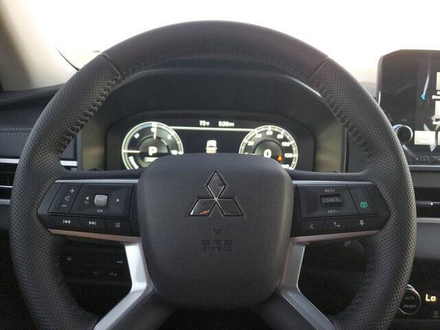 2025 Mitsubishi Outlander PHEV SE