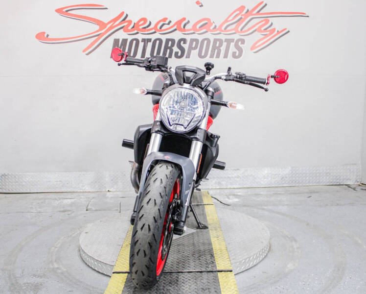 2017 Ducati Monster 821 Stripe