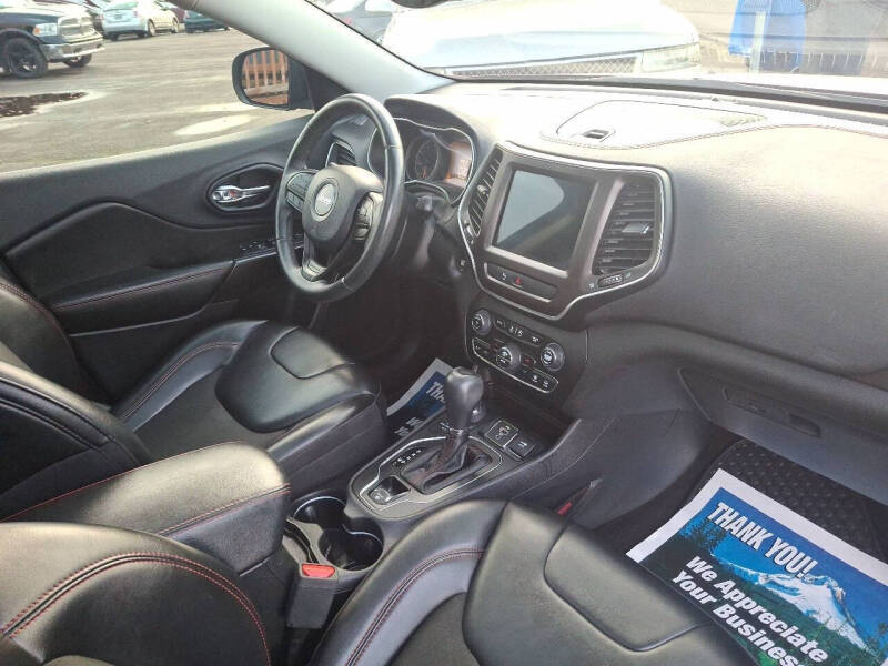 2019 Jeep Cherokee Trailhawk