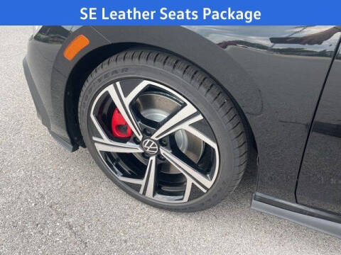 2025 Volkswagen Golf GTI SE