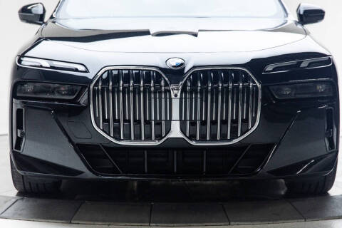 2023 BMW 7 Series 740i