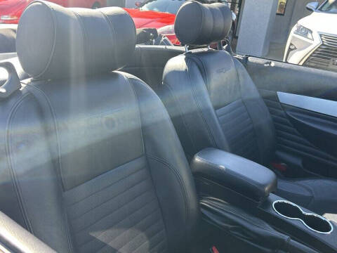 2003 Ford Thunderbird