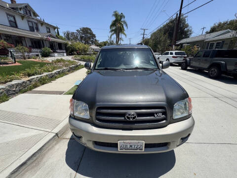 2004 Toyota Sequoia SR5