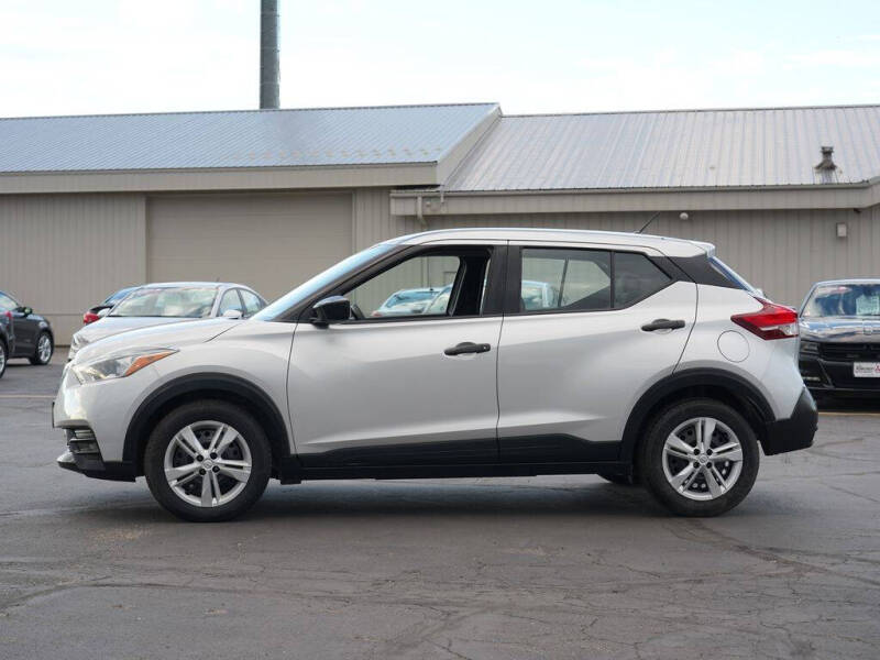 2020 Nissan Kicks S
