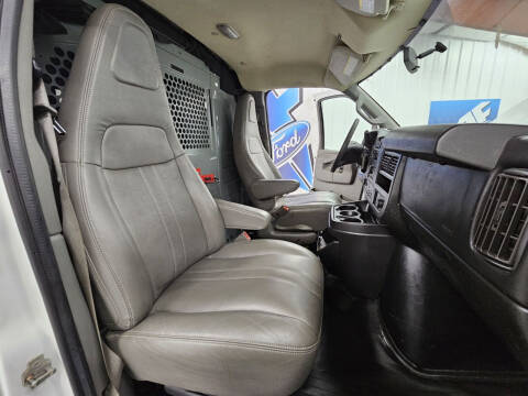 2017 Chevrolet Express 2500