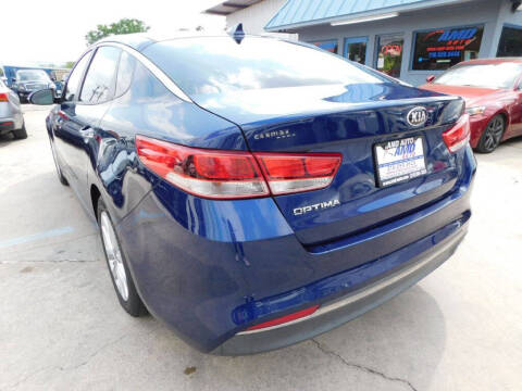 2017 Kia Optima LX