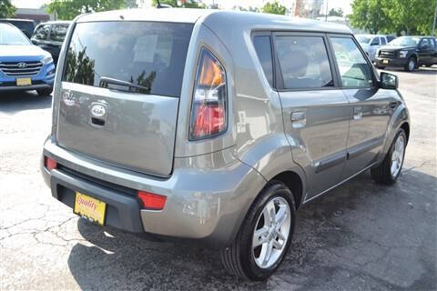 2010 Kia Soul +